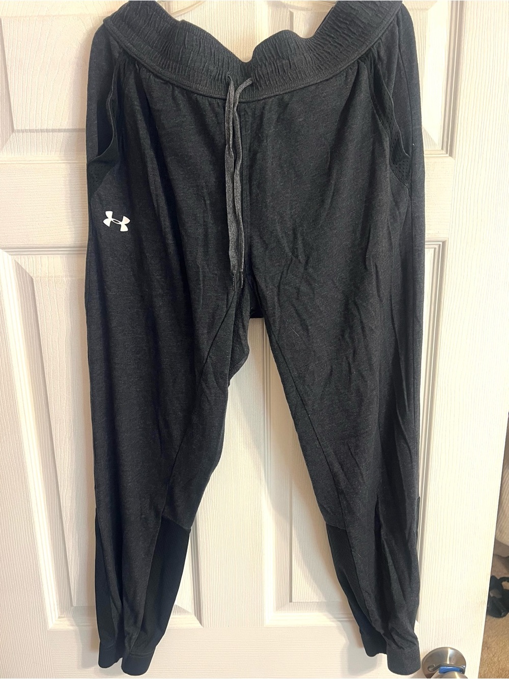 Under Armour Women’s Charcoal Black Athletic Joggers with Logo